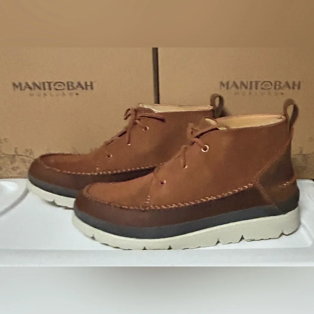 Manitobah Men’s Mesa Chukka Light Weight Boots Size 11